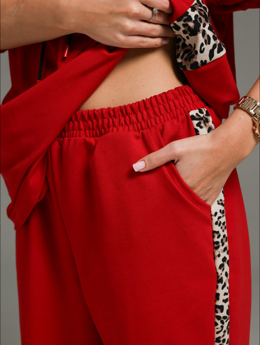 Олимпия костюм женский (алый)