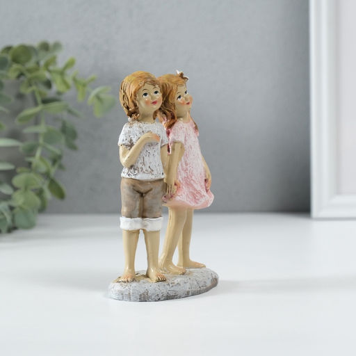 Фигурка полистоун «Мальчик с девочкой - дружба», 7.5×4.5×13 см