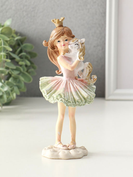 Сувенир полистоун "Девочка-принцесса с маленьким единорогом" 7х7,5х17,5 см