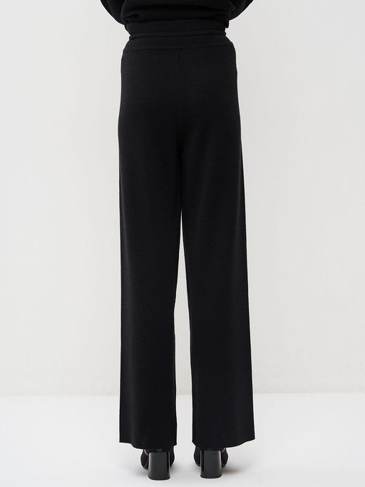 Брюки женские 5242-5069. 990 черный