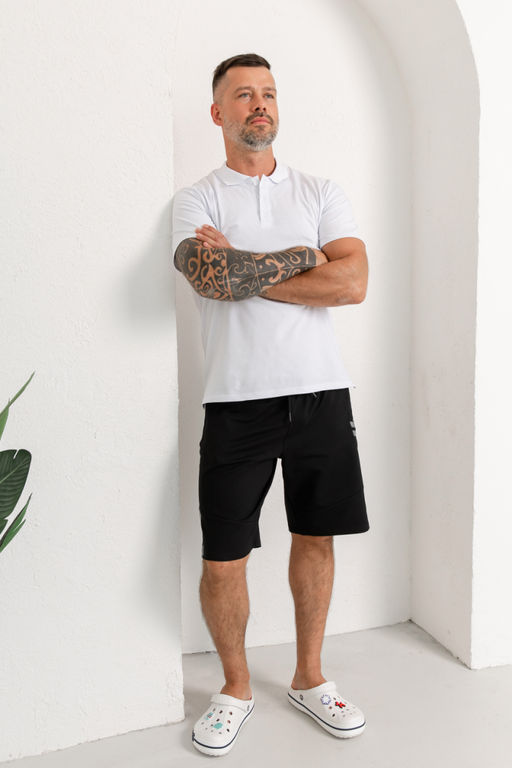 Спортивные шорты