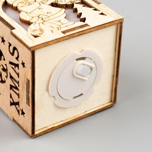 Ёлочная игрушка Домик с Дедом Морозом с мешком, 8х6.5х6 см, от батареек, свечение тёплое белое - Luazon lighting фото 4