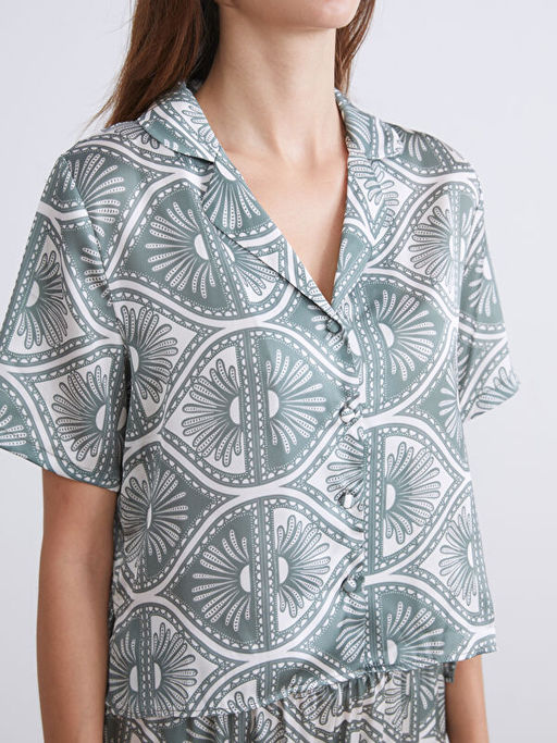 G?mlek Yaka Desenli Saten Kad?n Pijama Tak?m?