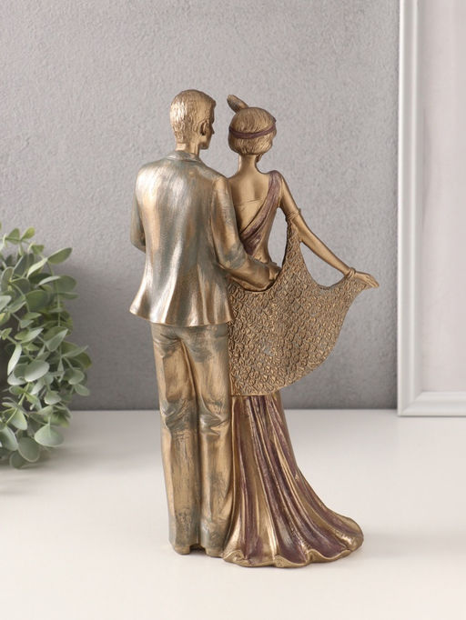 Фигурка полистоун «Пара в костюмах 20-30-х годов», 17×9×31.5 см