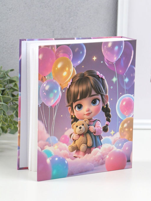 Фотоальбом на 80 фото 10х15 см "Малышка с косичками, с мишкой" в коробке 5х19х22,8 см