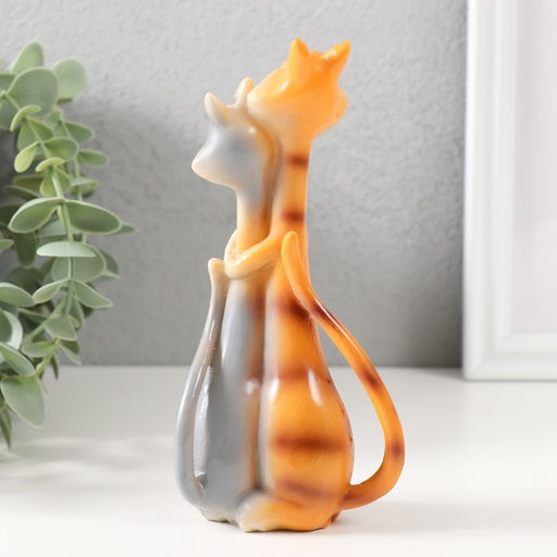 Фигурка полистоун обнимашки Кот и кошка - полосатики, 16?7.8?5 см