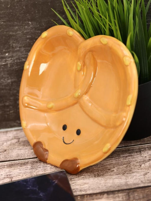 Тарелка керамическая iLikeGift Sweet bagel, 20,3х17,2х2,5 см