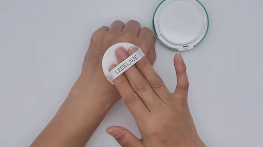 Lebelage Солнцезащитный кушон с экстрактом центеллы / Cica No Sebum Sun Cushion SPF 50+ PA+++, светло-бежевый, 15 г