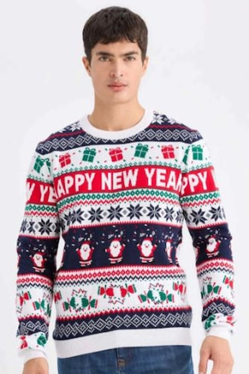 Standart Fit Y?lbas? Temal? Bisiklet Yaka Triko Kazak