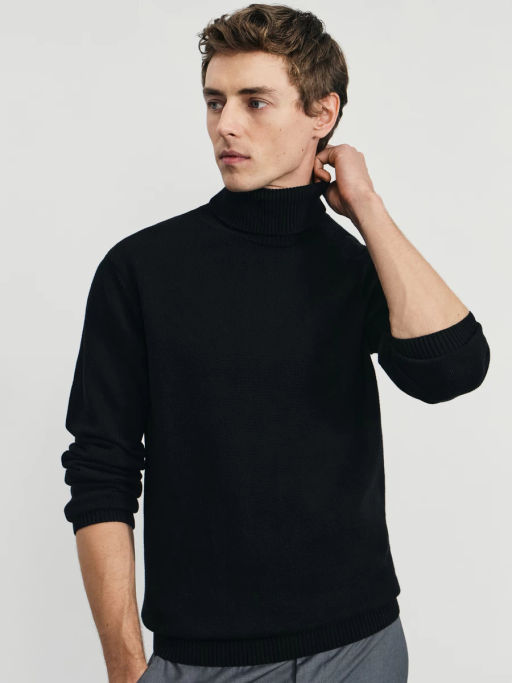 Свитер relax fit с высоким горлом / Zarina