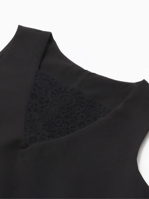 Платье женское короткое с гипюром MINAKU: Party Dress, чёрное, размер 46
