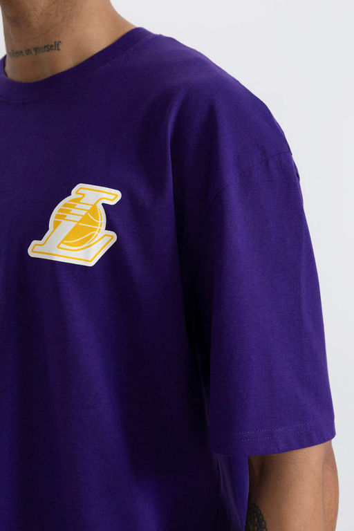 DeFactoFit Футболка оверсайз с круглым вырезом и короткими рукавами NBA Los Angeles Lakers  фото 5
