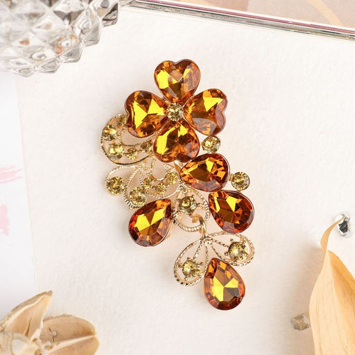 Брошь «Цветочная лоза», цвет золото