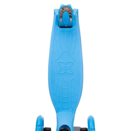 Самокат трехколесный