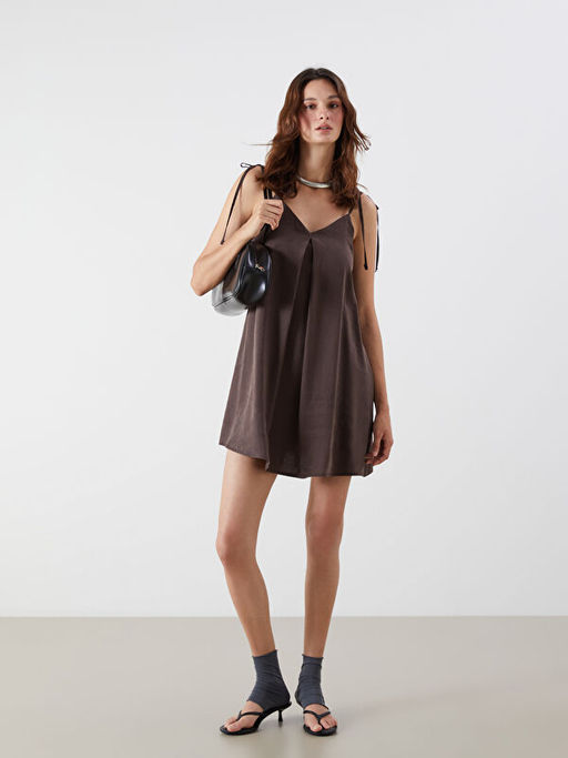 V Yaka Ask?l? Modal Kar???ml? Mini Elbise