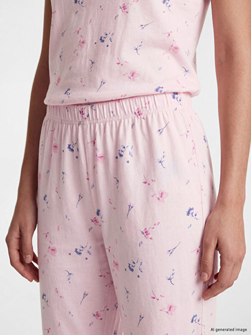 V Yaka ?i?ekli Kad?n Pijama Tak?m