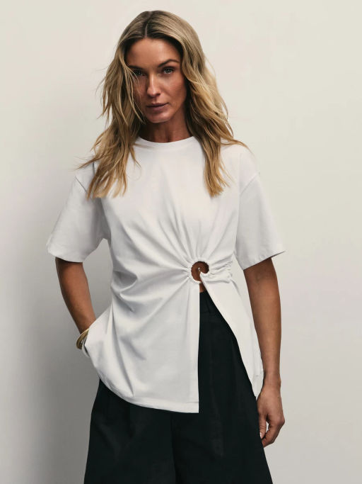 Футболка с кольцом на талии / Zarina  фото 10