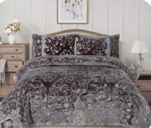 Комплект: велюровое покрывало + 2 наволочки 50х70 BELLA HOME Y-04 СЕРЫЙ
