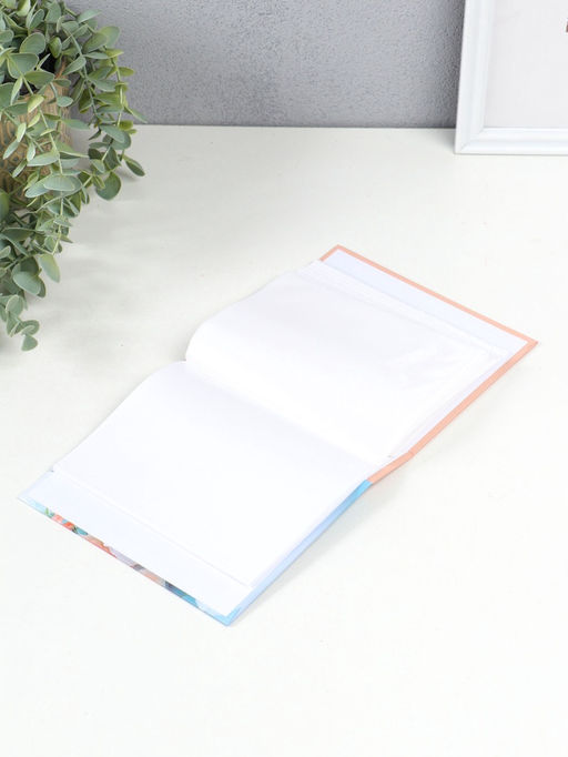 Фотоальбом на 40 фото 10×15 см «Букет с хризантемами», в коробке, 4.5×14×17 см