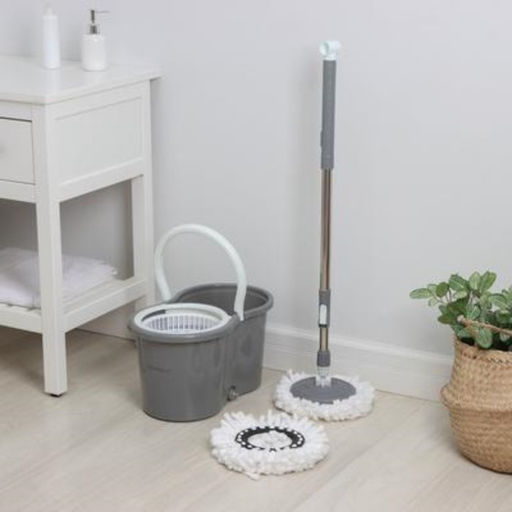 Швабра с отжимом и ведром на колёсиках с пластиковой центрифугой Доляна, 14 л, швабра, запасная насадка из микрофибры, МИКС