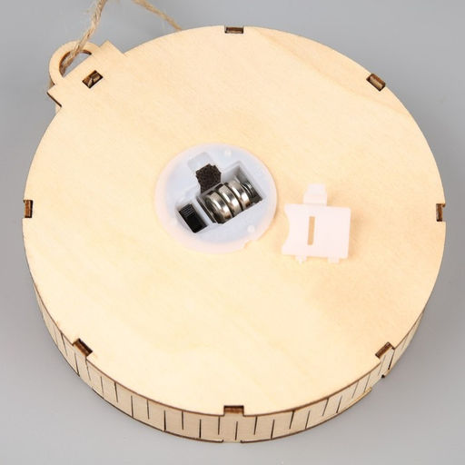 Ёлочная игрушка Оленёнок в лесу, 12х12 см, 1 LED, от батареек, свечение тёплое белое - Luazon lighting фото 3