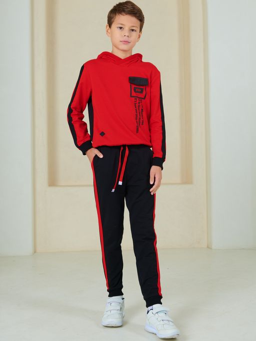 Костюм спортивный