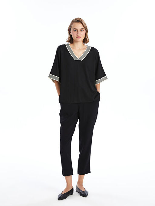 V Yaka Desenli Oversize Dokulu Kad?n Bluz