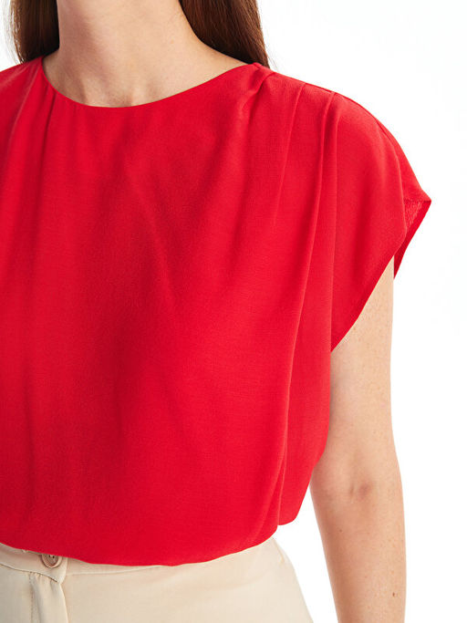 Bisiklet Yaka D?z K?sa Kollu Kad?n Bluz