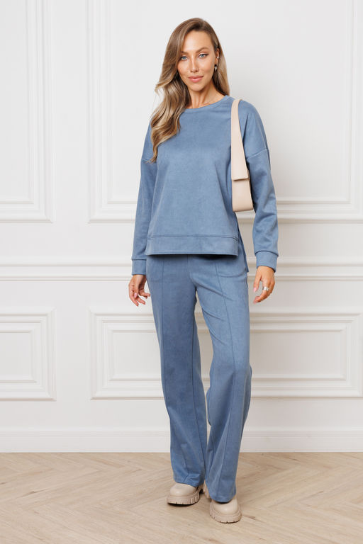 Костюм замшевый брючный 43043