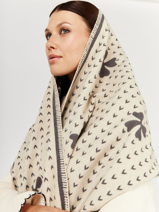 в составе ШЕРСТЬ и КАШЕМИР Большой, мягкий, теплый двусторонний палантин - Tantino фото 3