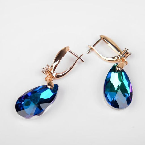 Серьги со стразами Иллюзион капля на овале, цвет бело-синий в золоте - Queen fair фото 2