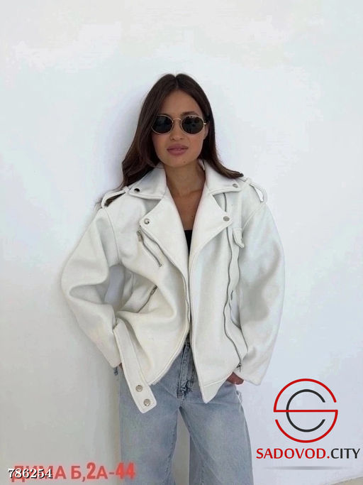 Женское пальто на молнии