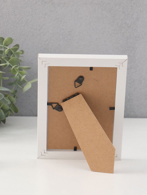 Фоторамка для фото 10×15 см, с паспарту (7×10 см), Anna, МДФ, белый (пластиковый экран)