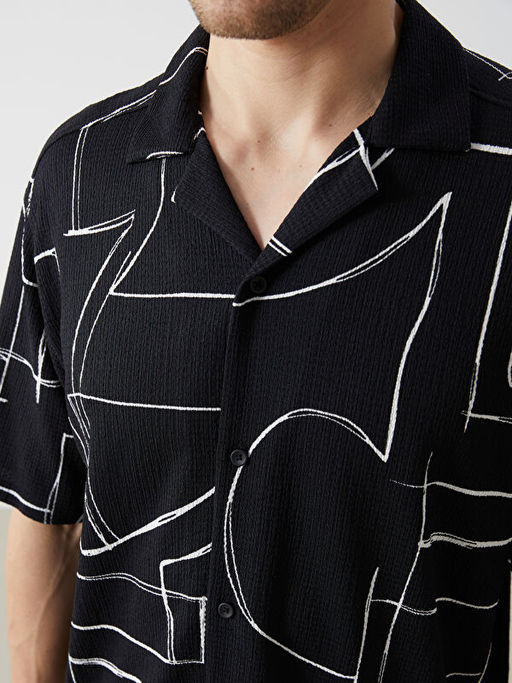 Regular Fit K?sa Kollu Desenli Erkek G?mlek