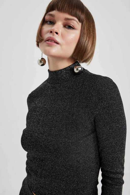 Облегающая футболка с длинным рукавом из ткани с люрексом и полуводолазкой - Defacto фото 5