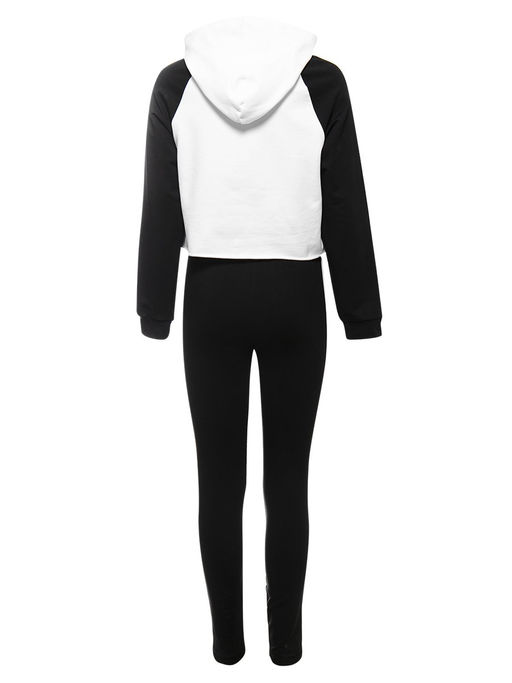 Костюм спортивный