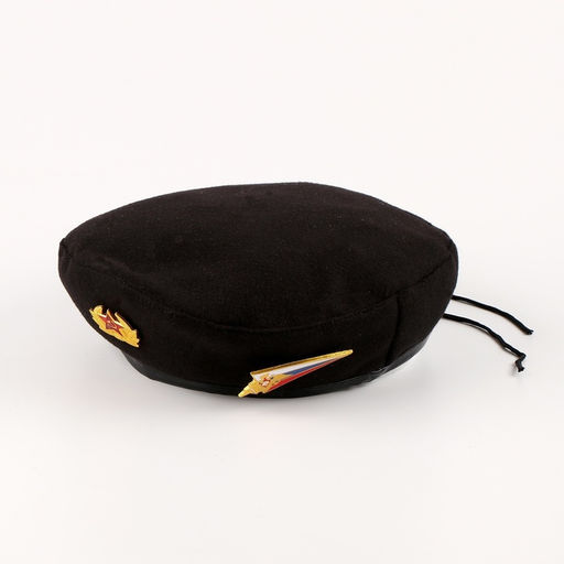 Набор военного «Сильный солдат» чёрный берет, размер 52 - 54, значок, флажок