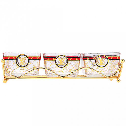 Менажница стеклянная 3-х секционная, 1 секция - 250мл 8,8х8,8х5,5см, прозрачное стекло с деколью, металлическая подставка с ручками, на ножках 28х10х5,2см, цвет - золото, в цветной коробке (Китай) КОРОБКА С НЕЗНАЧИТЕЛЬНЫМИ ЗАЛОМАМИ.