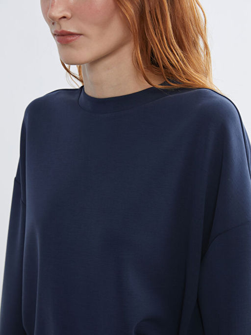 Bisiklet Yaka Oversize Kad?n Sweatshirt