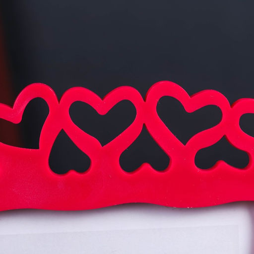 Фоторамка для фотографии 10×15 см «Сердца», пластик, малиновая, 20.8×16 см