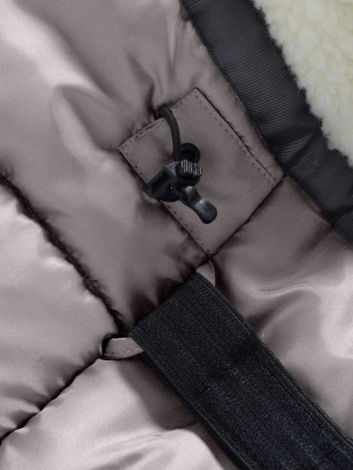 Парка зимняя подростковая для девочки с капюшоном и мехом бежевого цвета 9536B - Valianly фото 17