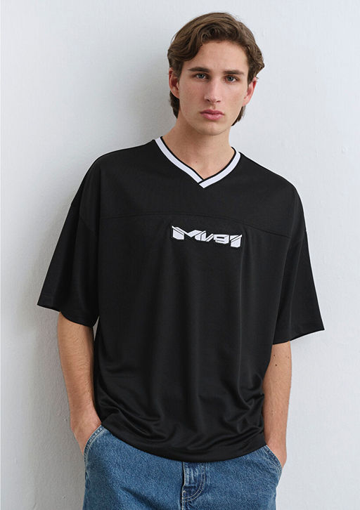 MV91 Nak?s Detayl? Siyah Tisort