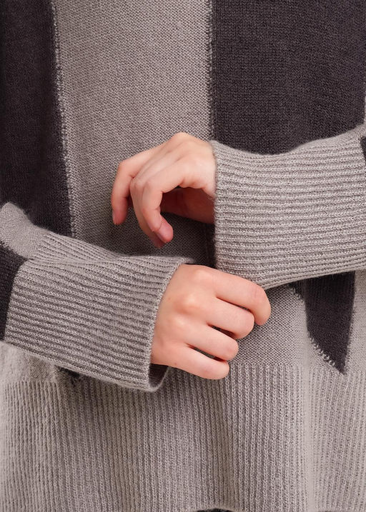 154581/190апш Джемпер жен. (ЧЗ)