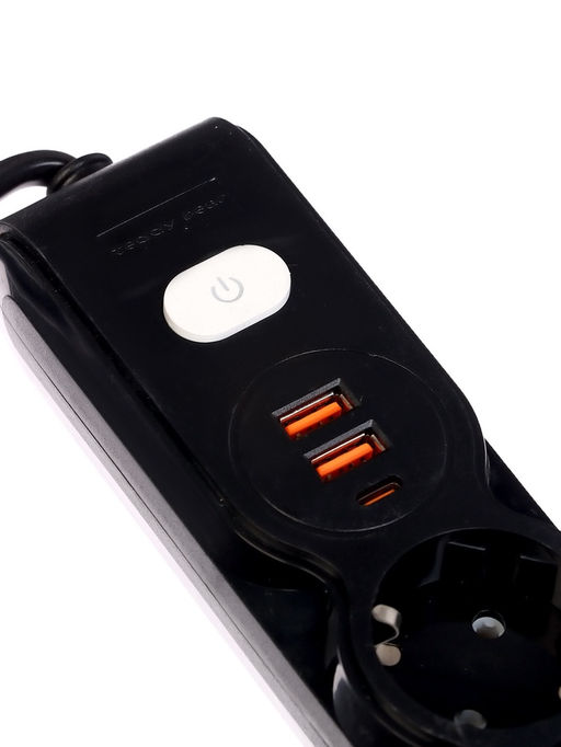 Удлинитель сетевой, 3 розетки, 3 м, 1300 Вт, 3×0.75 мм2, 2 USB-A, USB-C, 2.1 А, с заземлением, с выключателем, чёрный