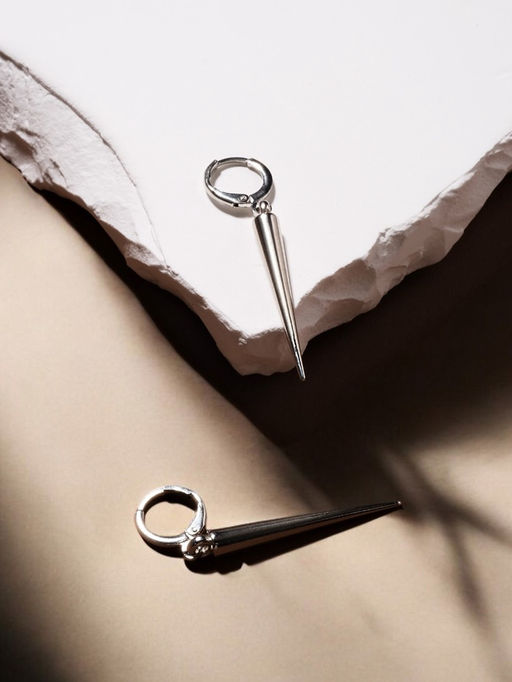 Серьги металл «Шипы» удлинённые, цвет серебро