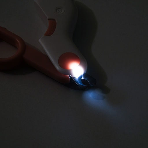 Когтерез - ножницы для животных с LED фонарём, розовый - Simaland фото 2