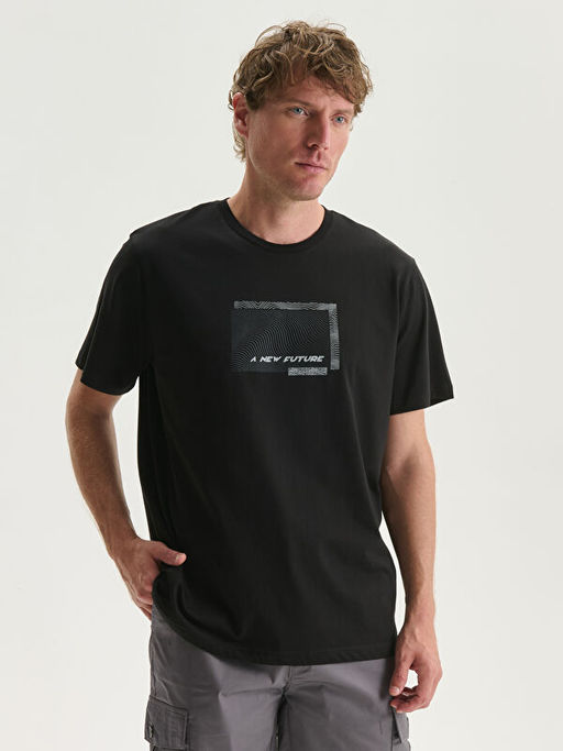 Bisiklet Yaka Bask?l? Penye Erkek Ti??rt