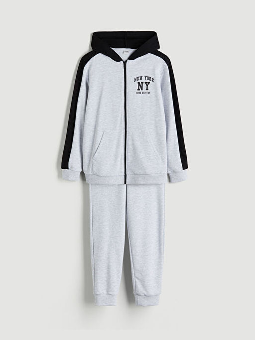 Kap??onlu Erkek ?ocuk E?ofman Tak?m