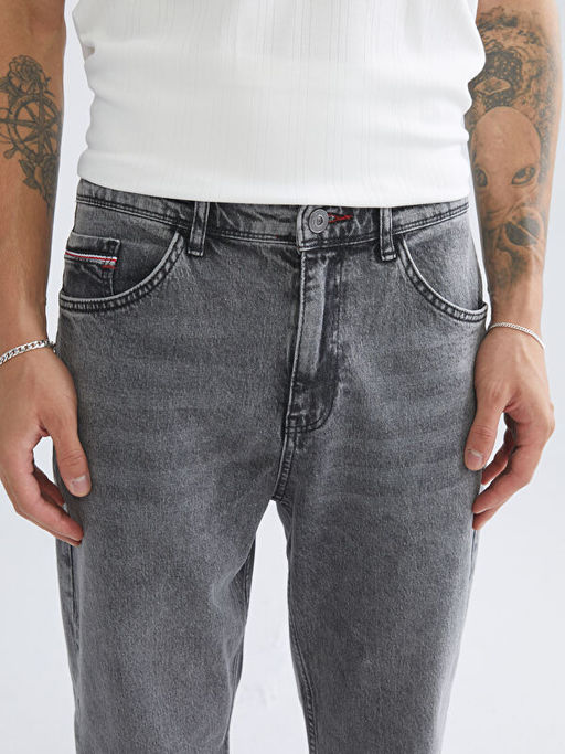 710 Loose Fit Erkek Jean Pantolon