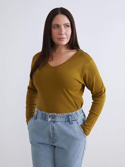 V Yaka Uzun Kollu Kad?n Ti??rt